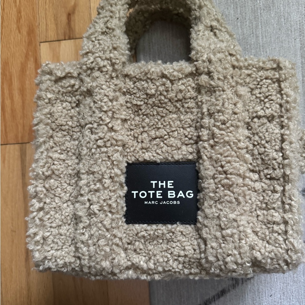 Marc Jacobs Teddy The Tote Bag (Small)